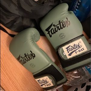 Meet your Posher, Taha